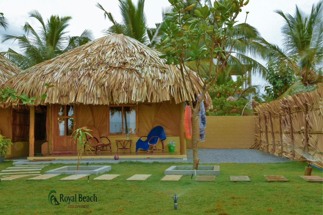 Royal Beach 아루감 베이 외부 사진